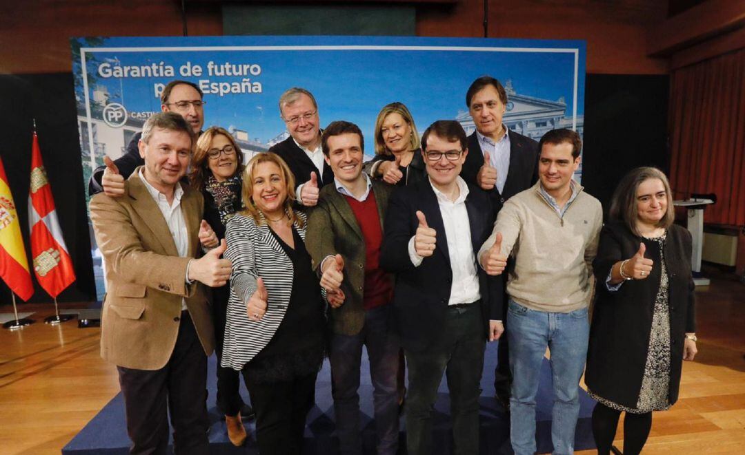 Pablo Pérez junto al resto de candidatos en Castilla y León
