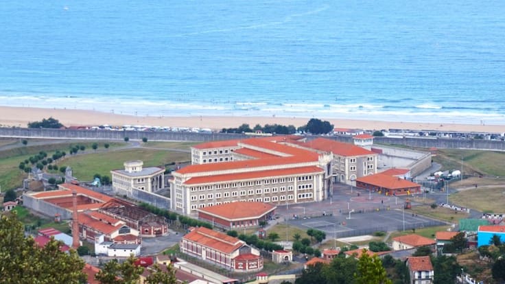 Entrevista al director del penal El Dueso, en Santoña