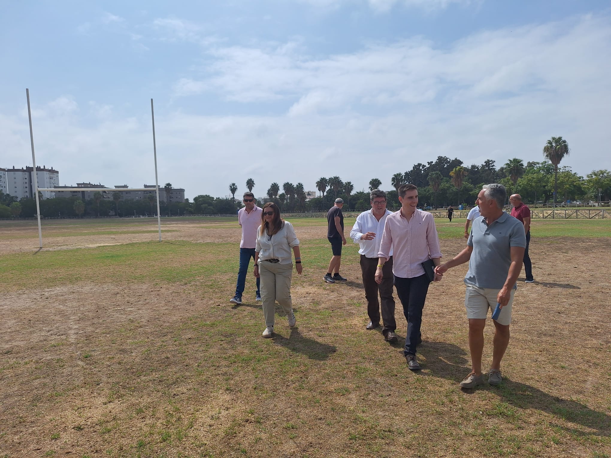 Jaime Espinar y José Ángel Aparicio durante su visita a la Pradera de Chapín