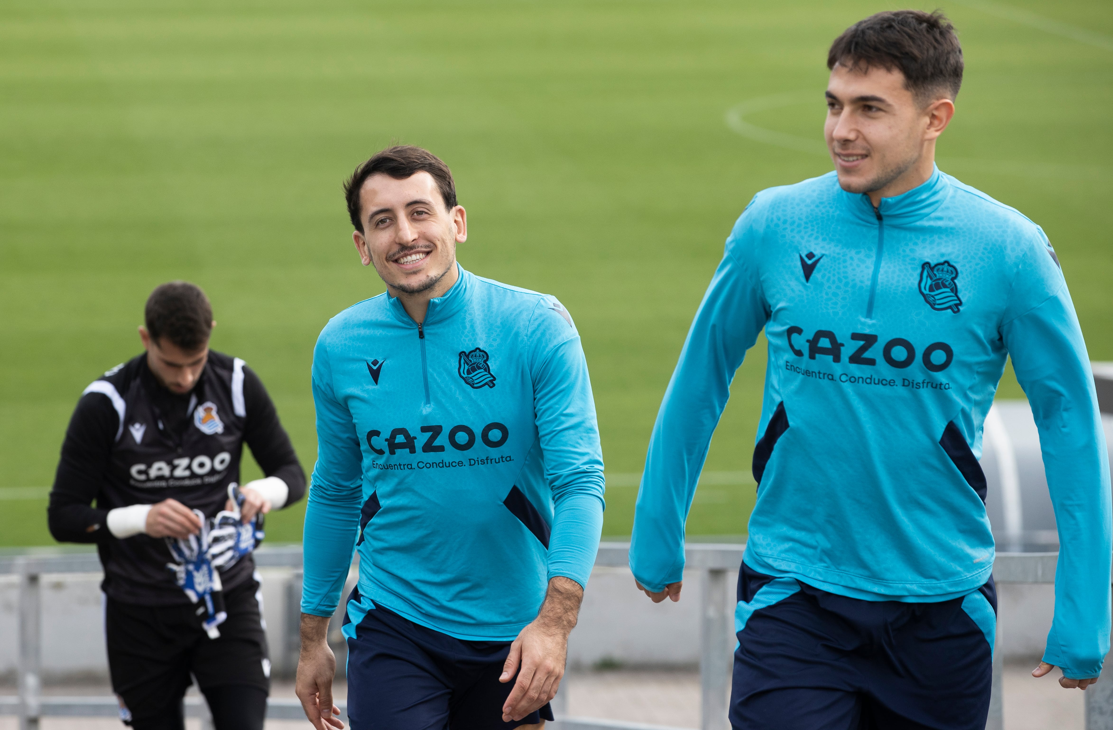 El centrocampista de la Real Sociedad,Mikel Oyarzabal, que podría reaparecer mañana en el partido ante el Osasuna. EFE/ Javier Etxezarreta