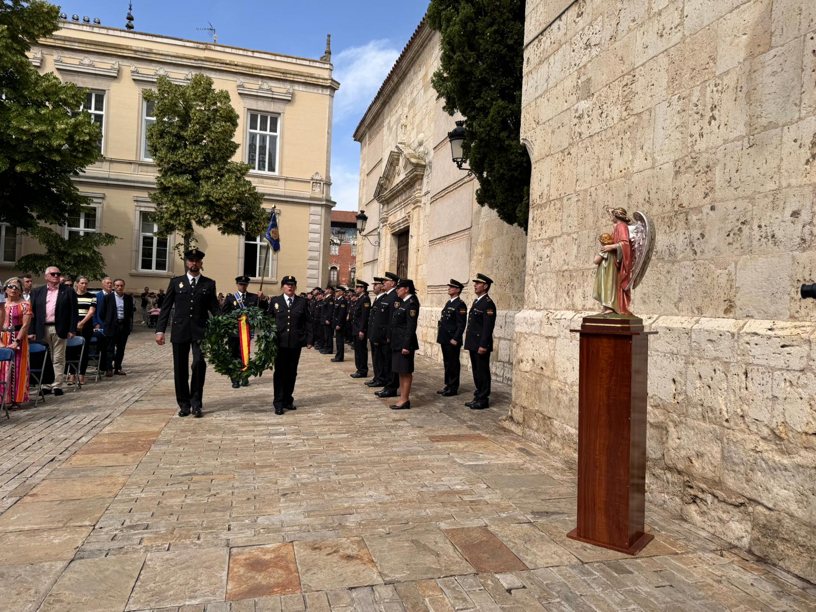 Homenaje a las víctimas del terrorismo en la Policía Nacional en Palencia