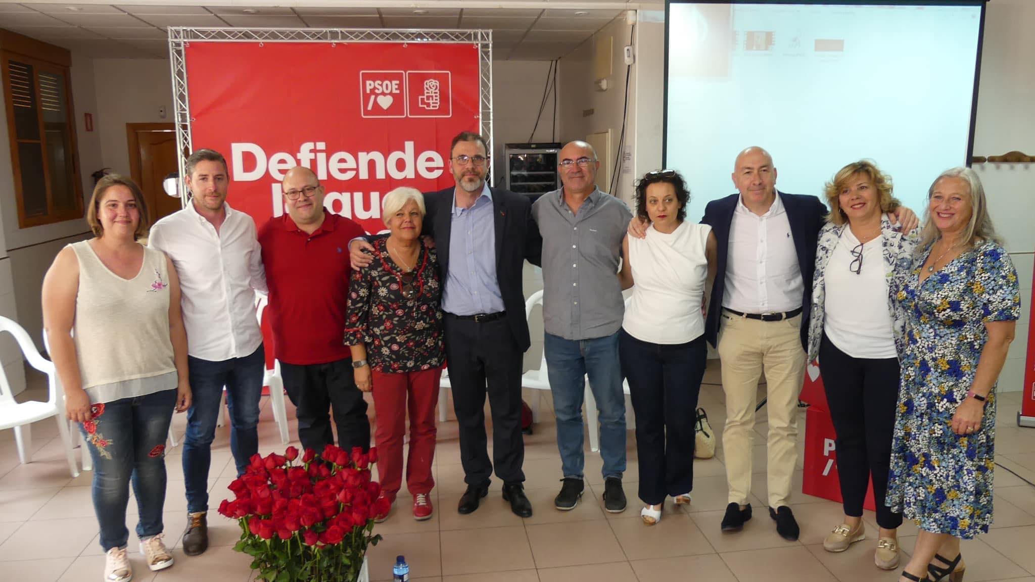 Candidatura del PSOE en Orxeta. José Vicente, en el centro