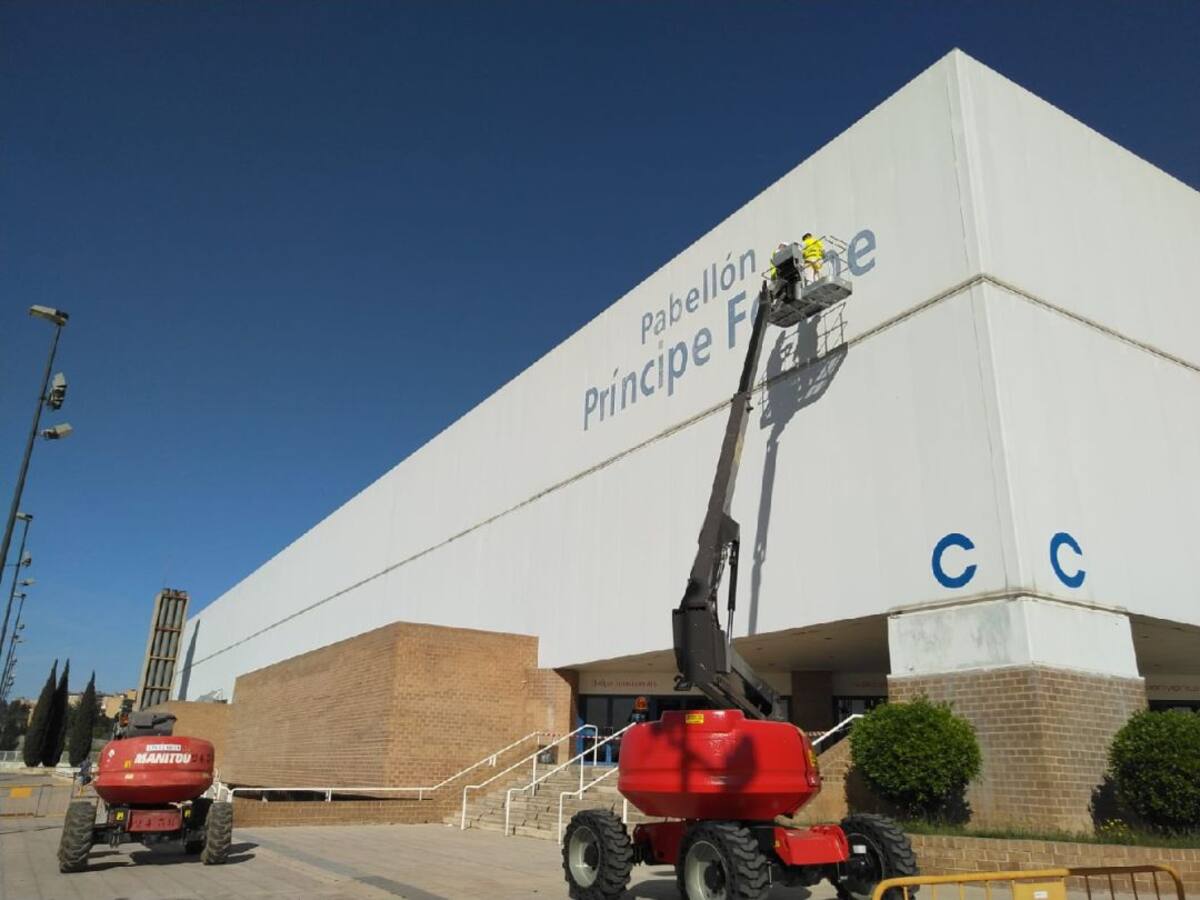 Comienza el repintado del Pabellón "Príncipe Felipe"