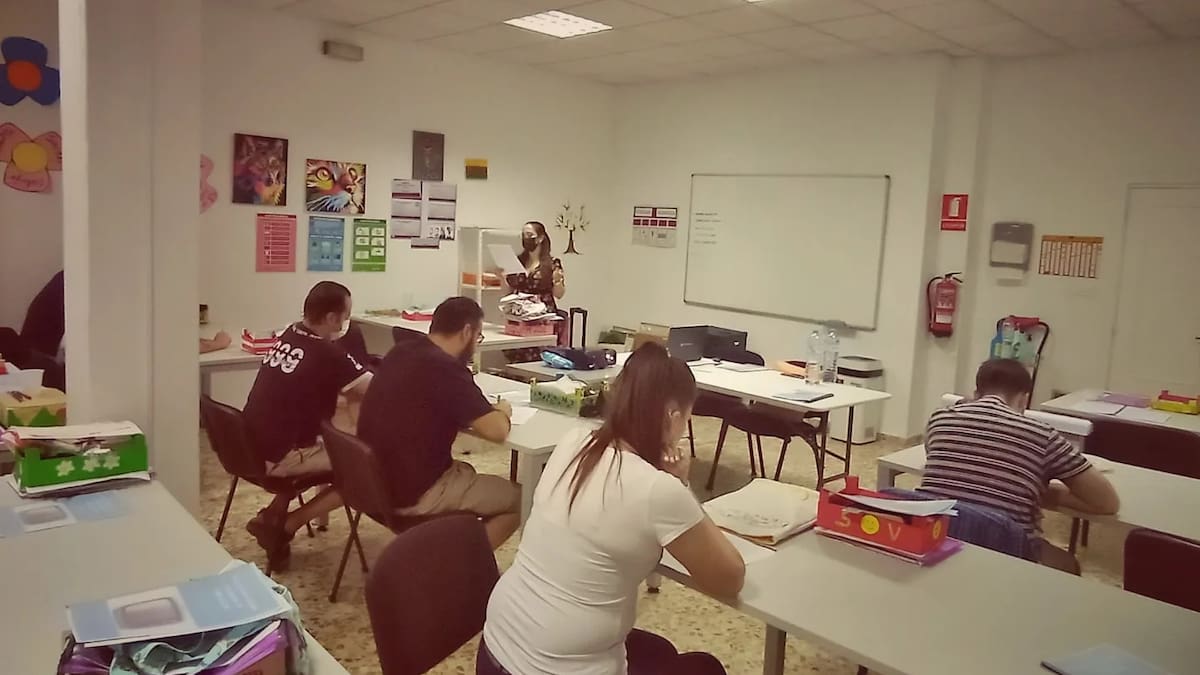 ENTREVISTA CANDELA MOTERA FEAFES ALMENDRALEJO