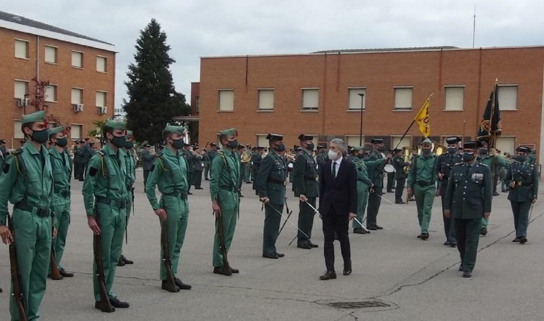 El Ministro del Interior, Grande-Marlaska, durante una visita al Colegio de Guardias Jóvenes &#039;Duque de Ahumada&#039; el pasado mes de abril.