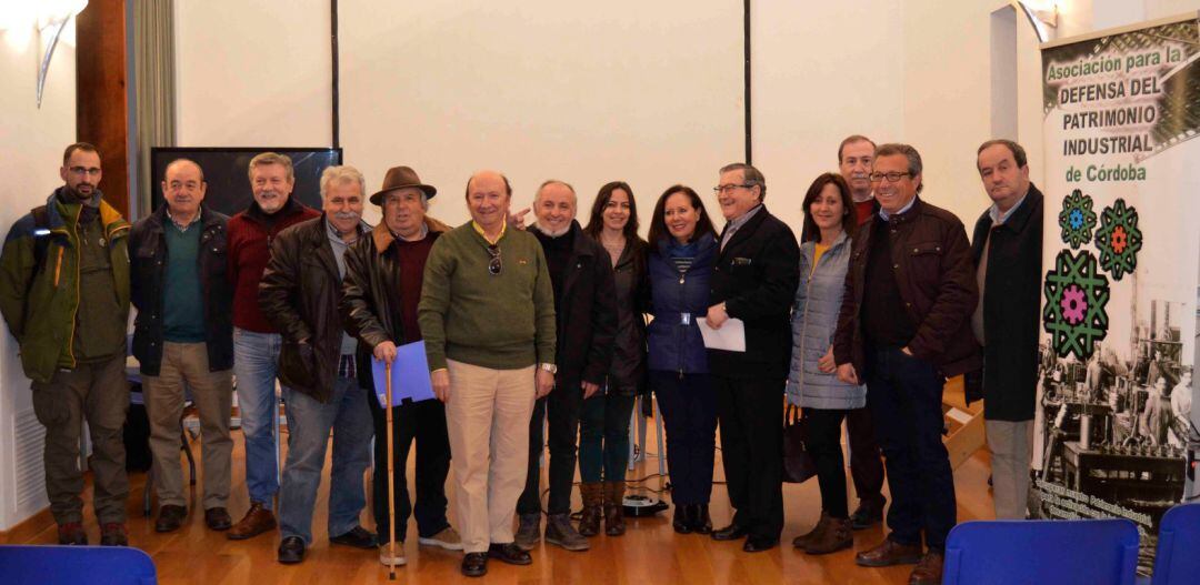 Miembros de la Asociación para la Defensa del Patrimonio Industrial de Córdoba