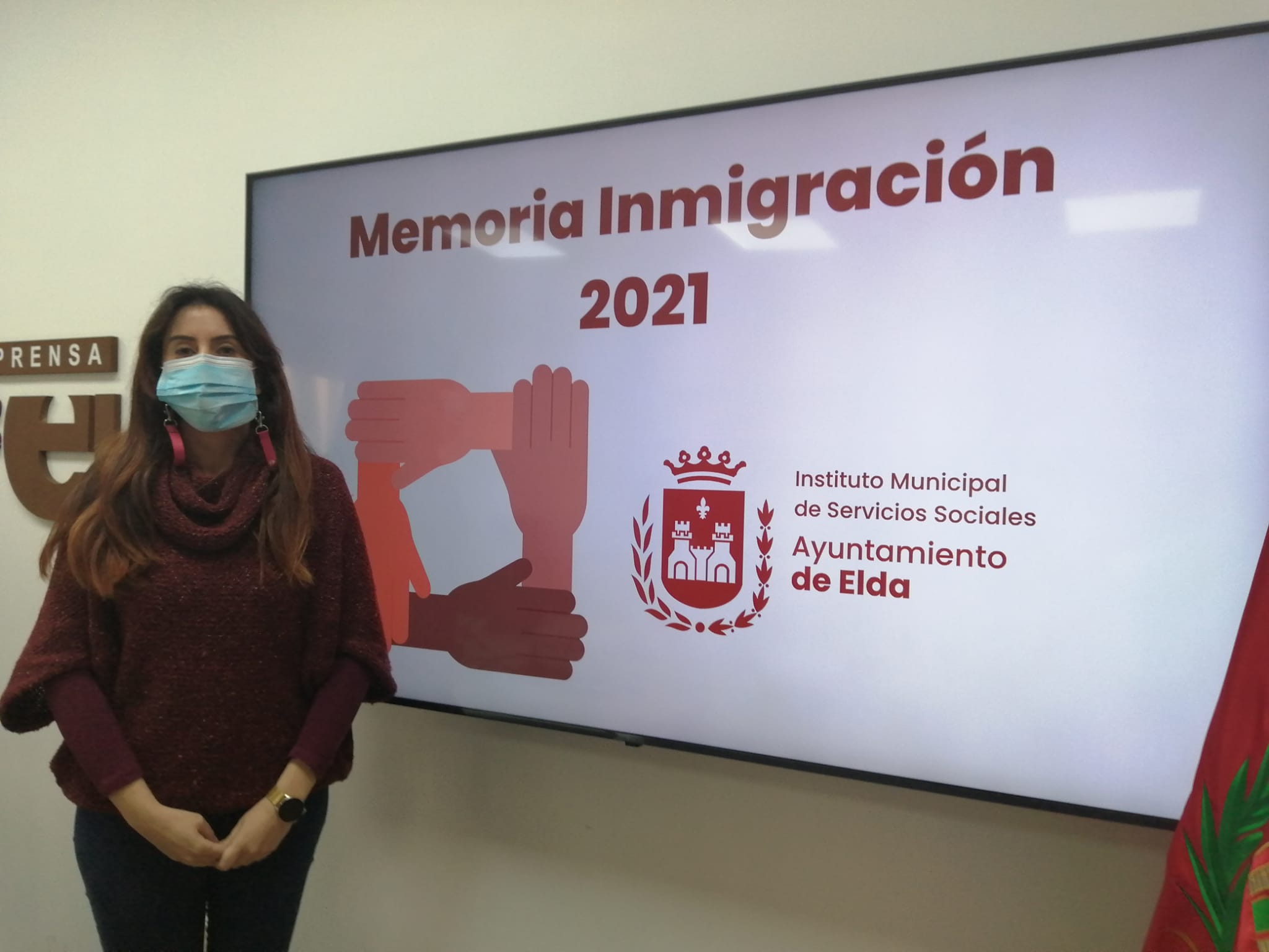 La edil de Bienestar Social de Elda, Alba García ofrece los datos de la memoria de inmigración 2021