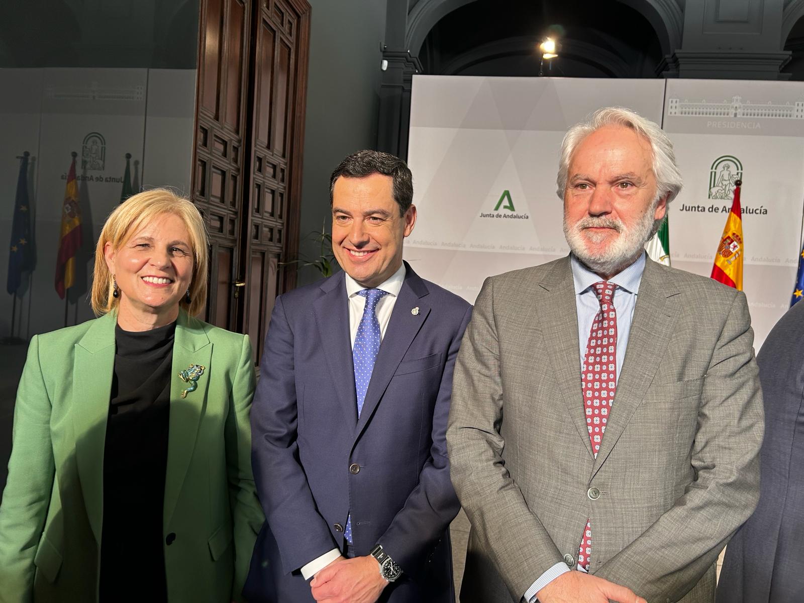 Pelayo, Moreno y Muñoz en la presentación del plan de infraestructuras judiciales este miércoles en Sevilla