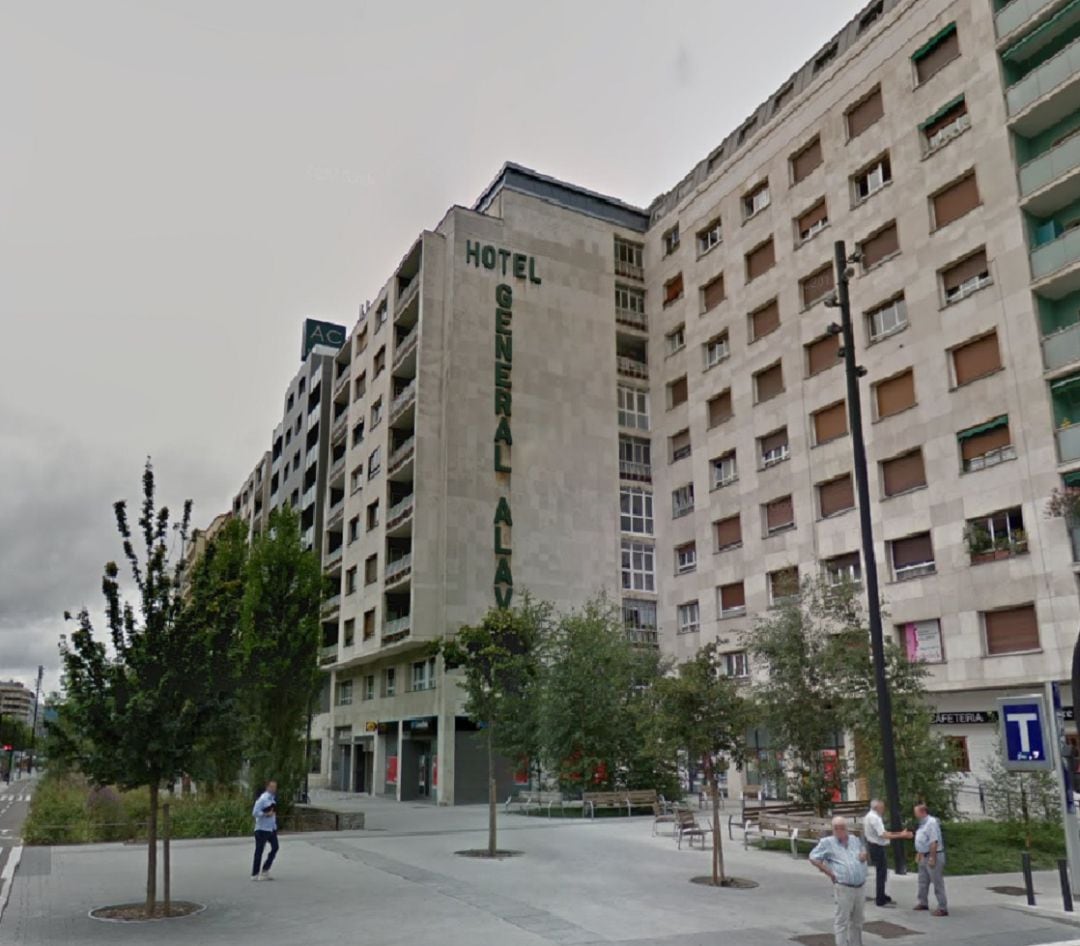 Fachada del edificio 81 de la Avenida Gasteiz.