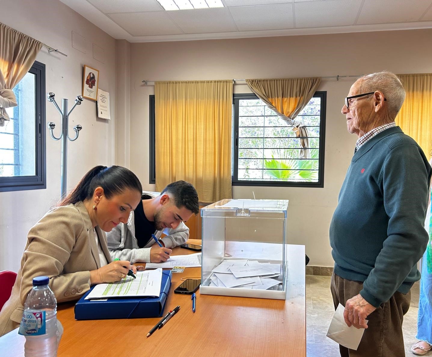 Votación en la zona rural de Jerez