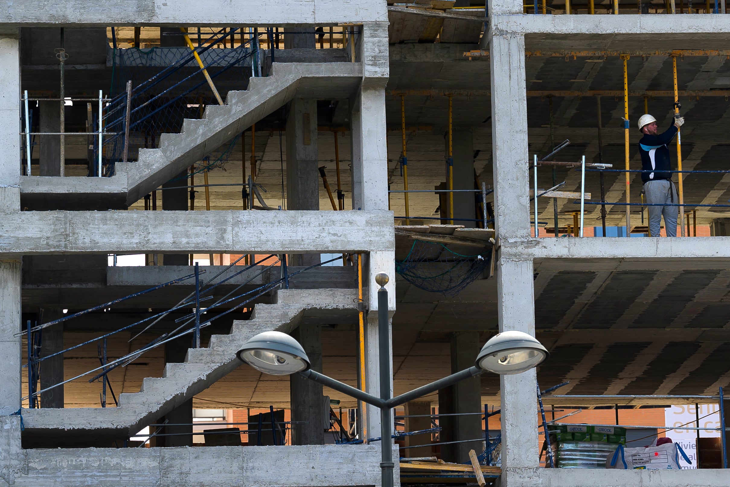 Trabajador en una obra en València