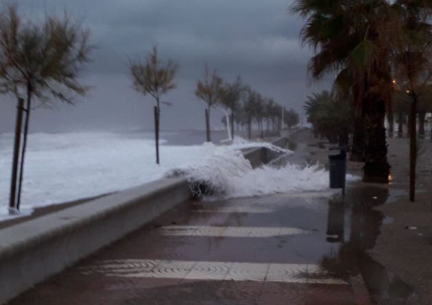 Fuerte temporal marítimo en Moncofar