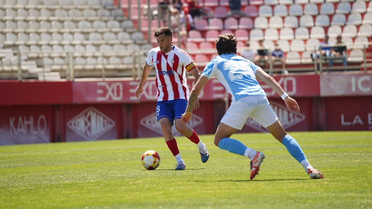 Iván Turrillo seguirá en el Algeciras hasta 2027