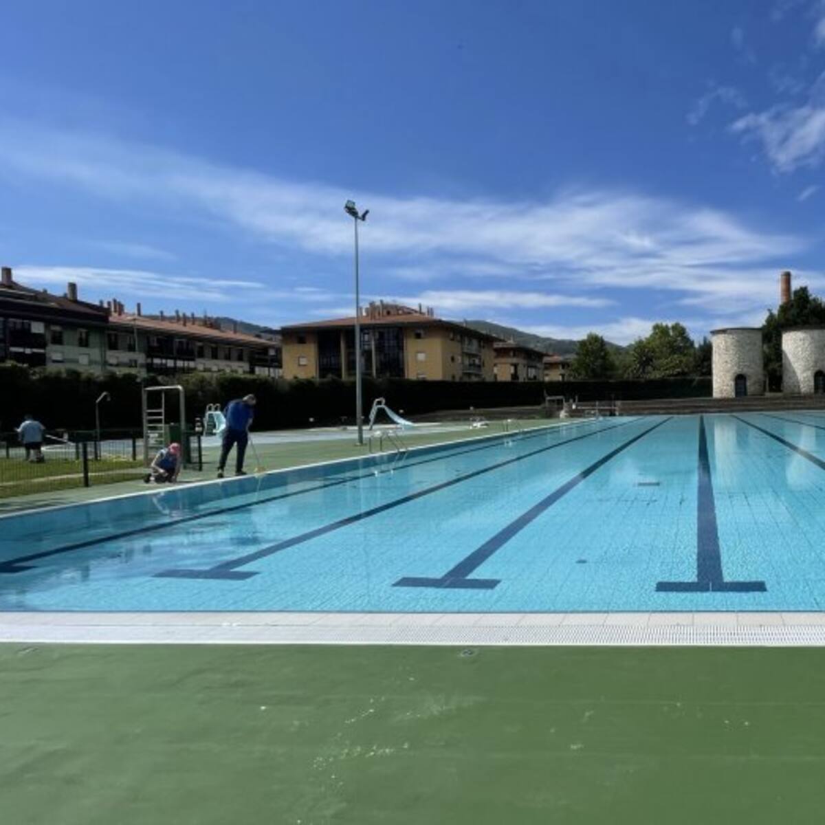 Astillero y villaescusa cierran sus piscinas por presencia de excrementos