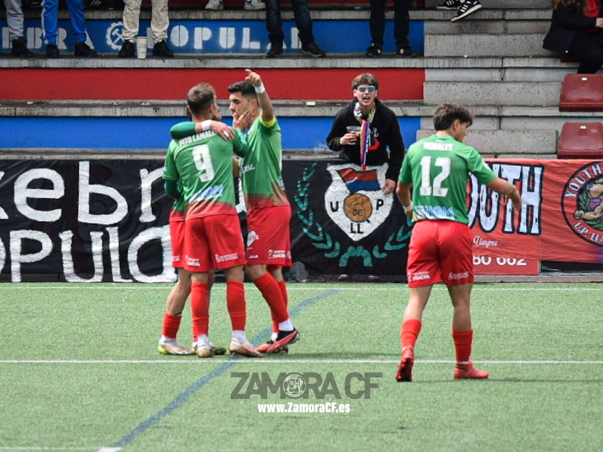 El Langreo empata sobre la bocina al Zamora