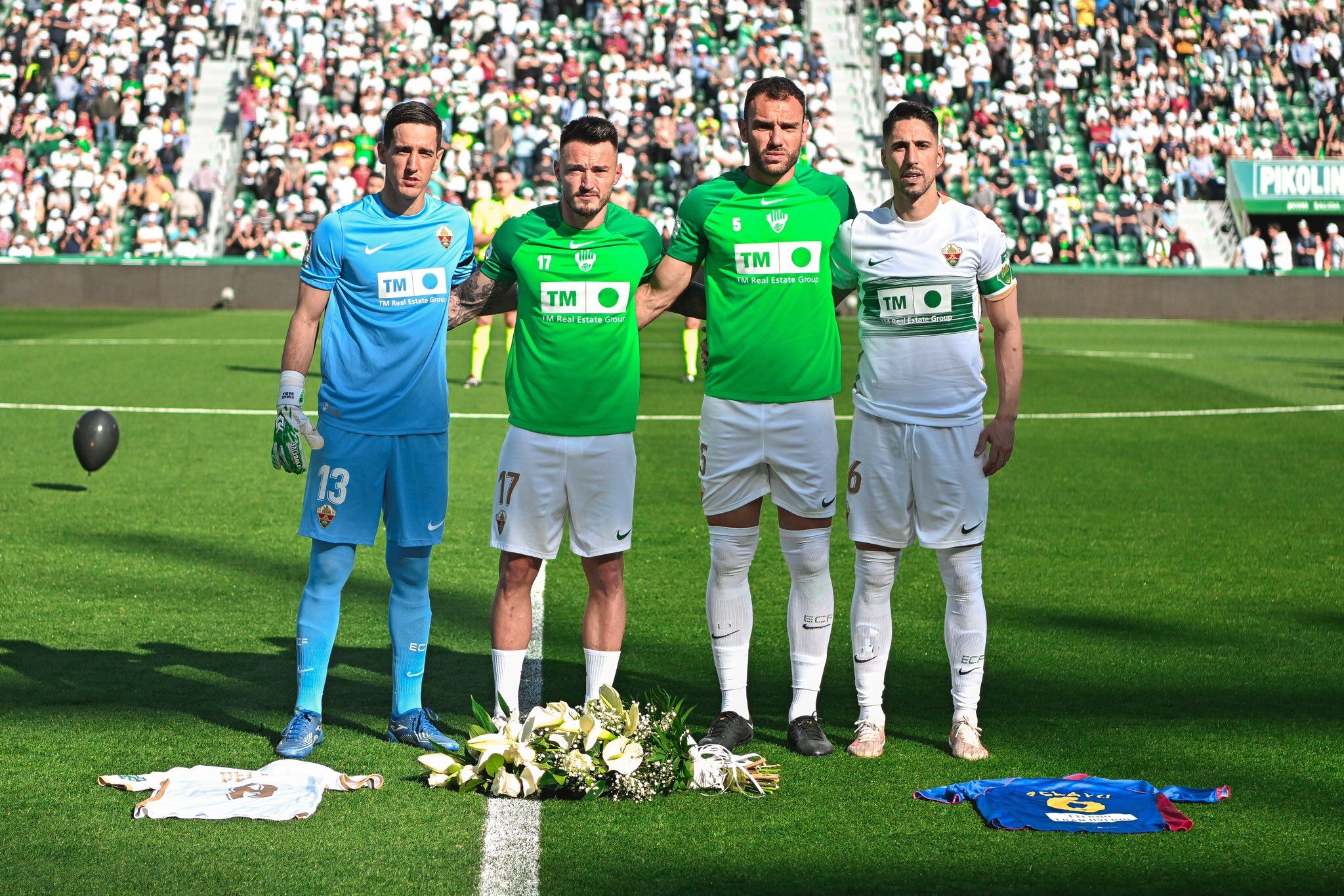 El Elche tributó su particular homenaje a Pelayo Novo, fallecido el 28 de febrero