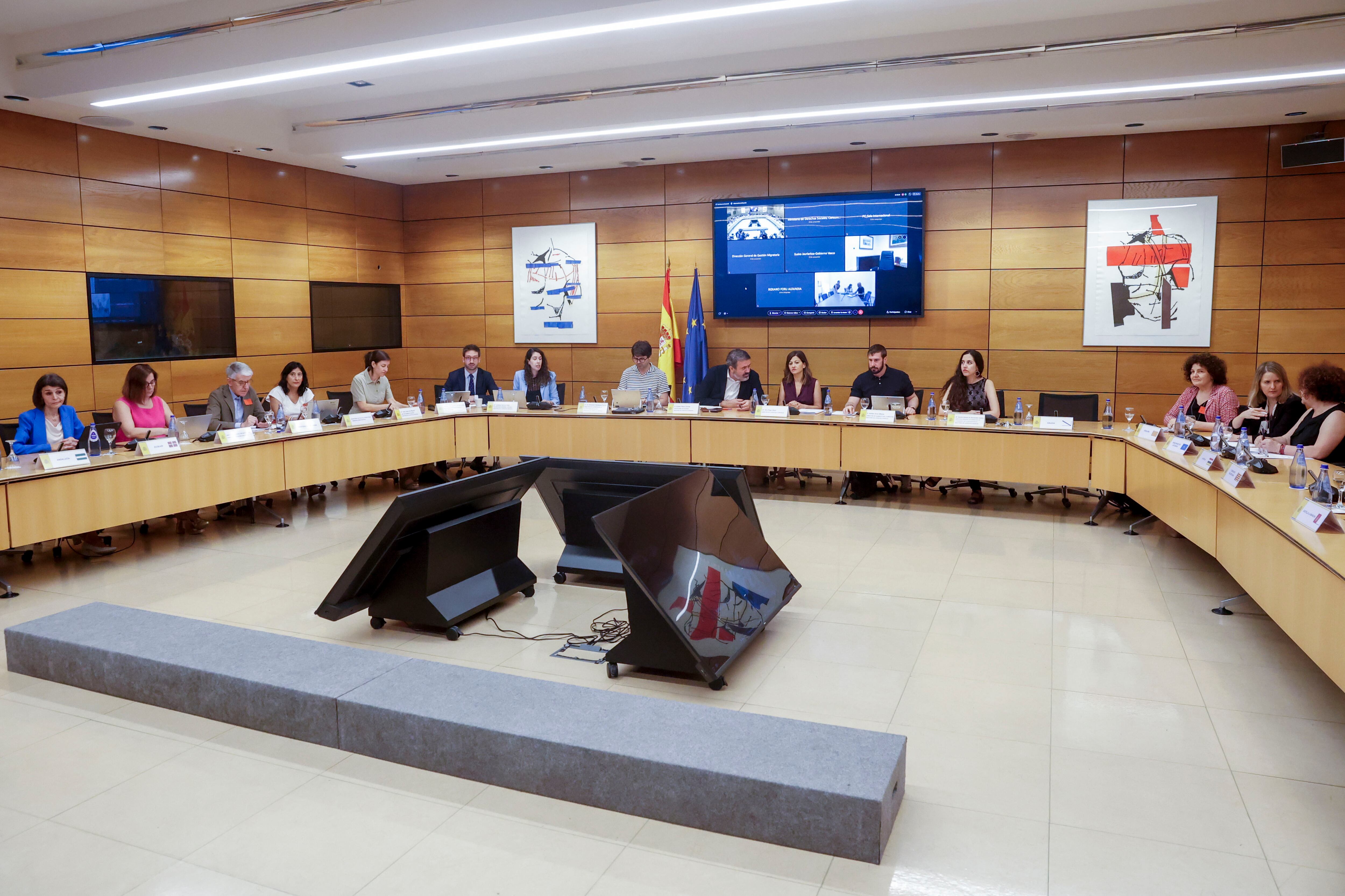 La ministra de Juventud e Infancia, Sira Rego, preside este jueves a la Conferencia Sectorial sobre la reubicación de unos 3.000 menores migrantes no acompañados