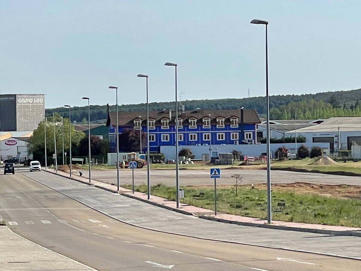 Arranca la construcción de un Centro de Transportes en el polígono industrial de Aguilar