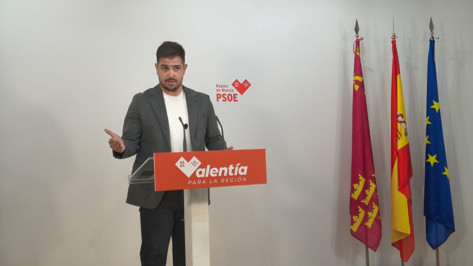 El diputado del PSRM-PSOE, Miguel Ortega