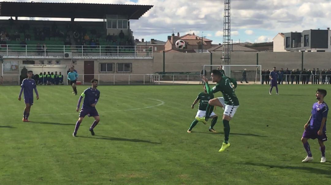 Imagen del anterior derbi entre Marchamalo y Guadalajara en la Solana (0-1 Chilo)