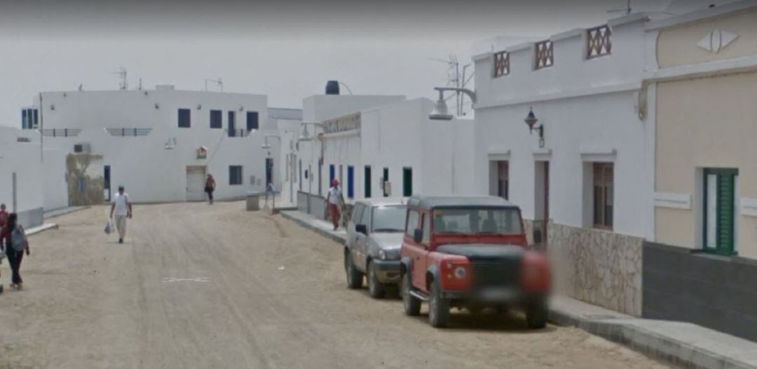 Una de las calles de Caleta de Sebo, en La Graciosa.