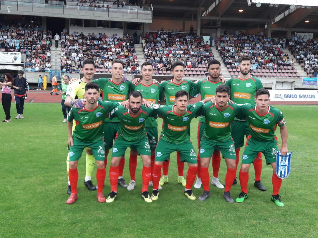 Once del equipo vitoriano en la vuelta contra el Compostela