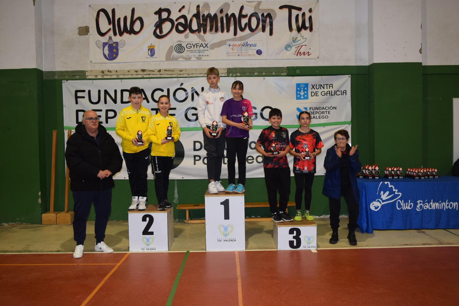 Álvaro Guadalupe y Vera García, medalla de bronce en el Máster Territorial Tui.