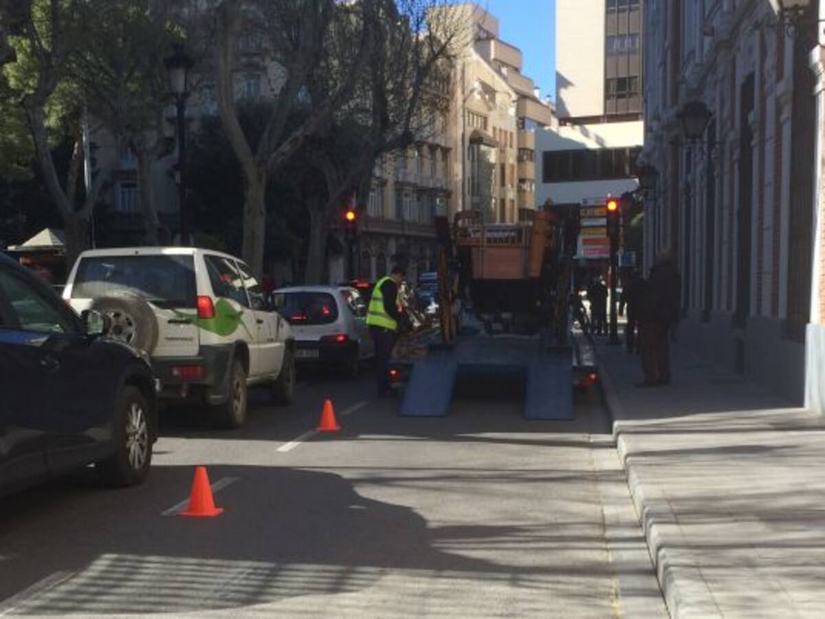 María Marín, Hermanos Villar o Paseo de la Libertad, a primera hora, cortadas