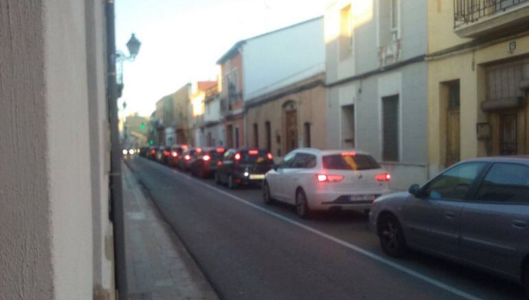Congestión de tráfico en la localidad de Massarrojos