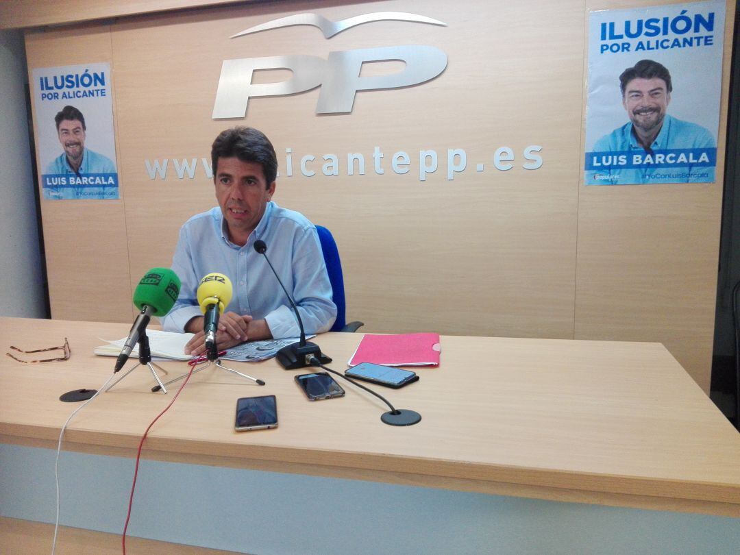 Carlos Mazón, el número 2 en la lista del PP por Alicante, ha presentado sus propuestas electorales económicas para la ciudad.