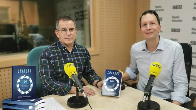 Lasse Rouhiainen, autor de 'ChatGPT: 101cosas que necesitas saber hoy sobre ChatGPT y la IA generativa"