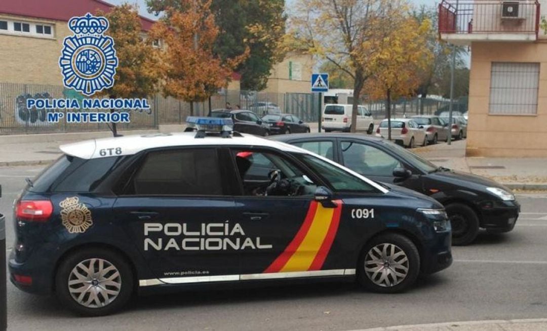 Un vehículo de Policía Nacional.