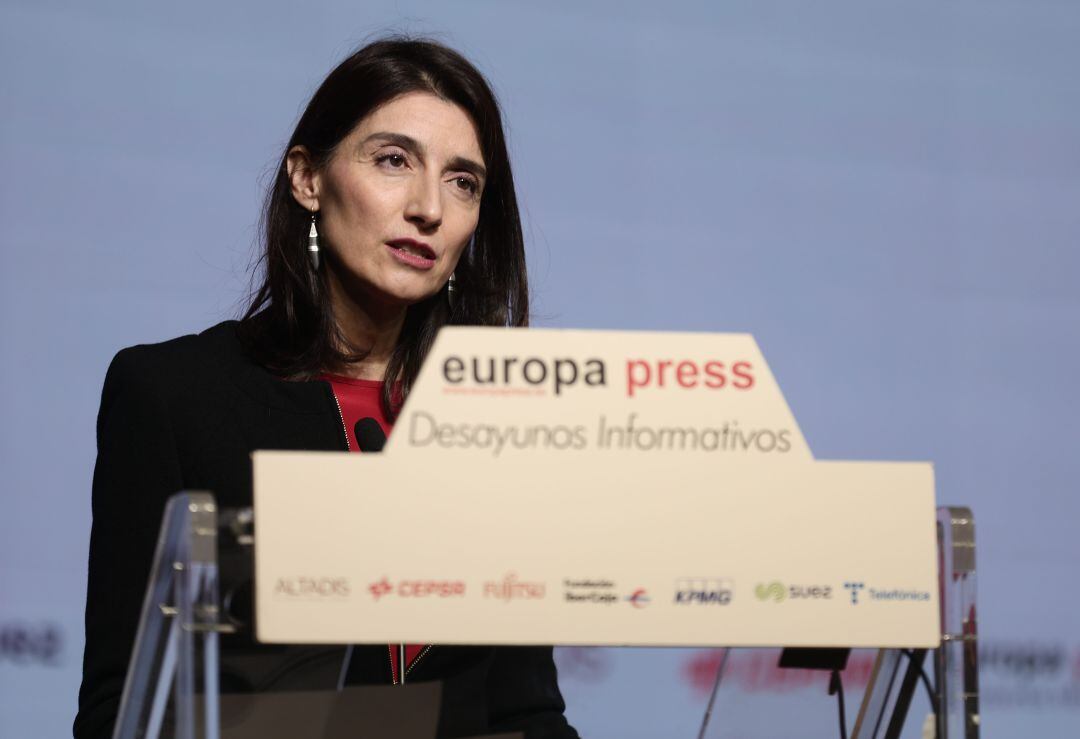 La ministra de Justicia, Pilar Llop, habla en un encuentro informativo de Europa Press en el Auditorio El Beatriz de Madrid.