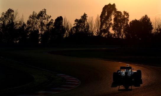 Fernando Alonso, en los entrenamientos de pretemporada en Montmeló.