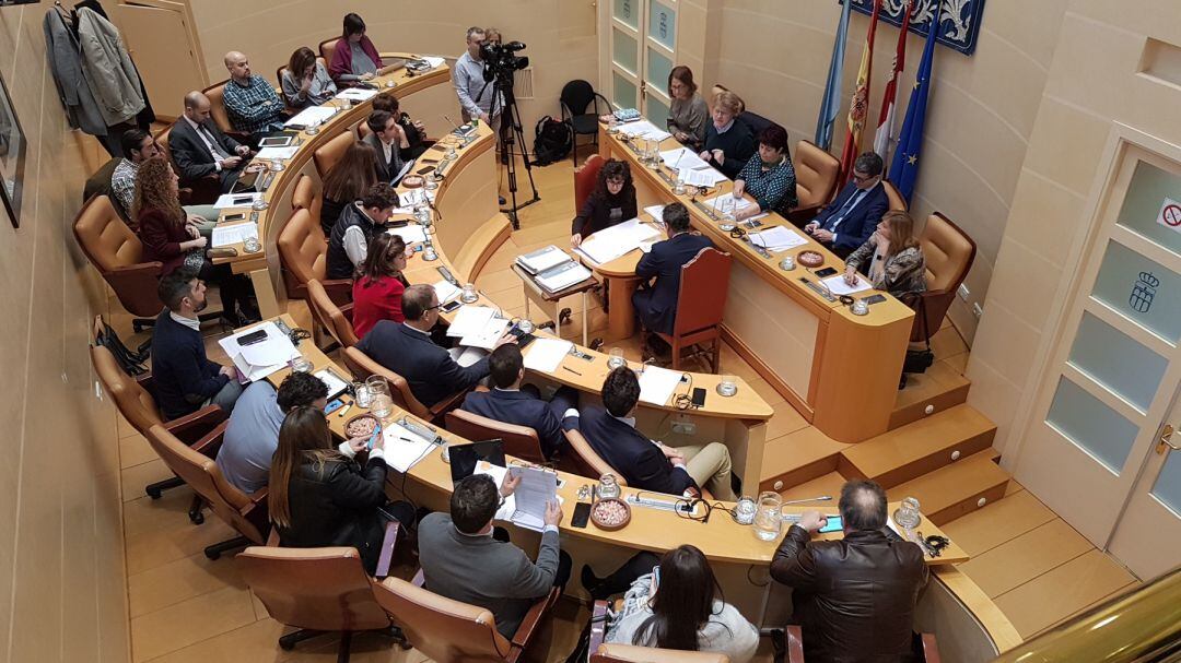 Sesión de pleno del Ayuntamiento de Segovia correspondiente al mes de diciembre de 2019