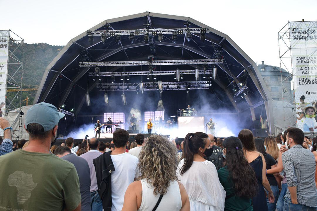 Un moment del concert de Love of Lesbian celebrat aquest dilluns a Andorra la Vella.