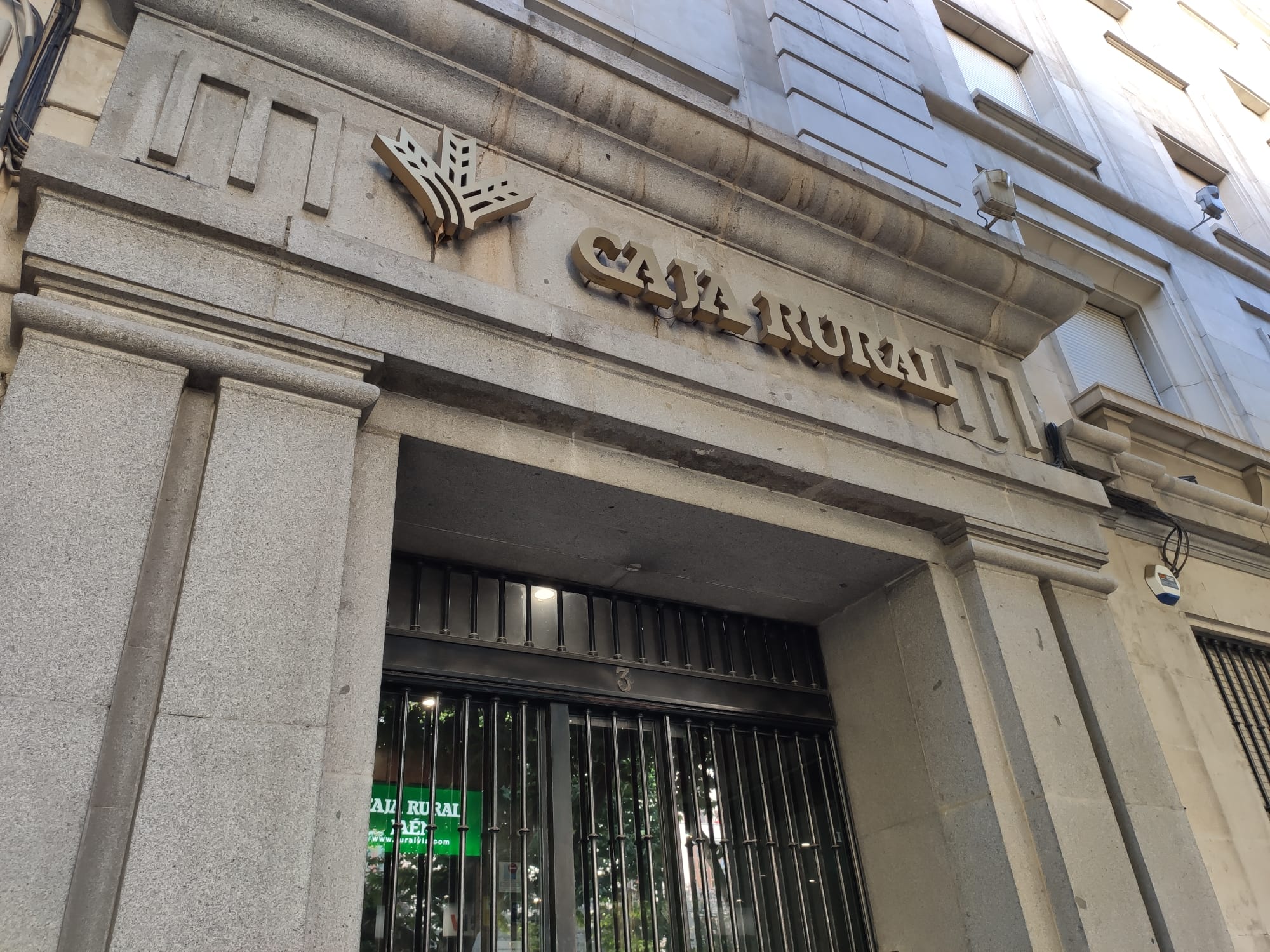 Fachada de la sede de Caja Rural en la capital jiennense