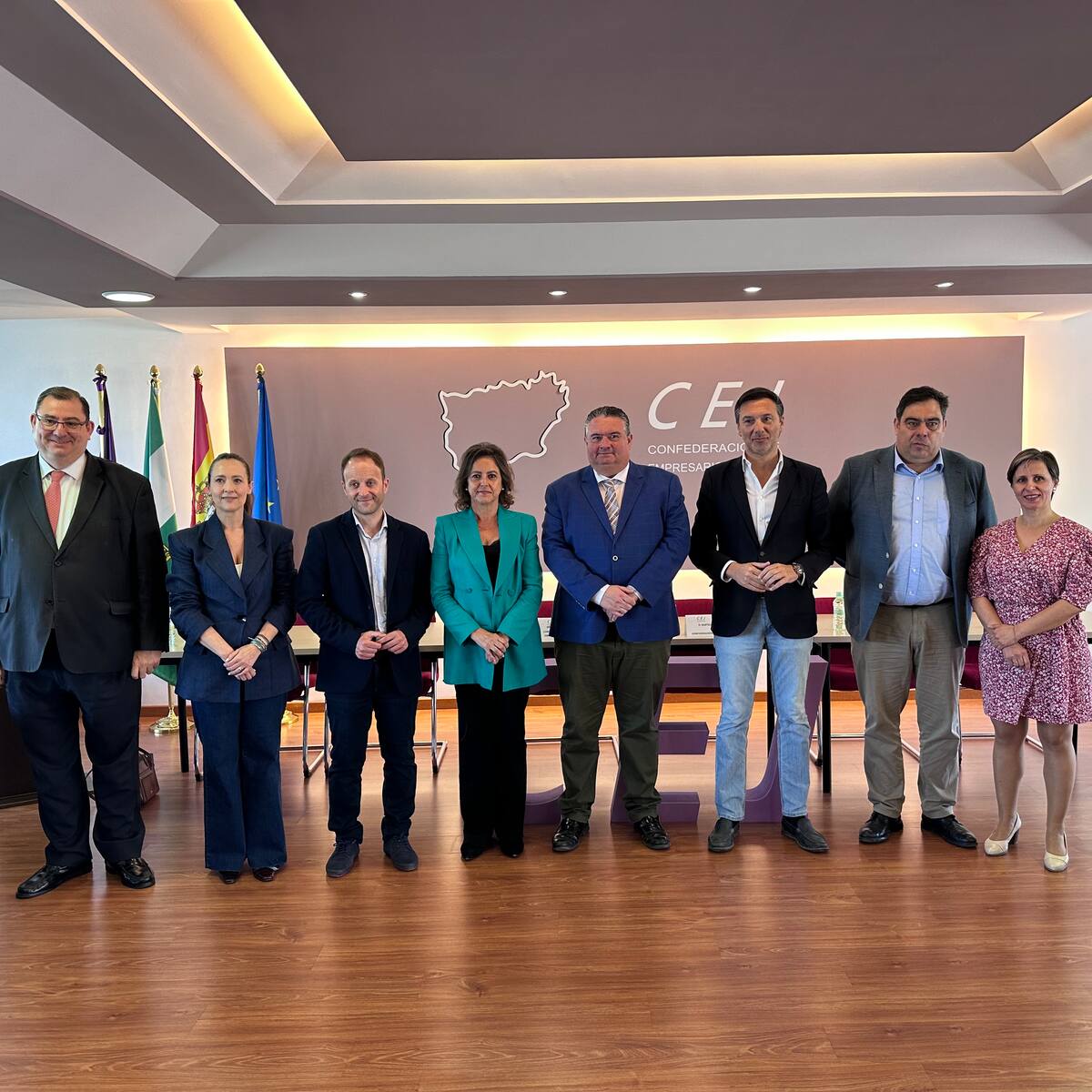 Empresarios de Jaén reclaman más agilidad administrativa e infraestructuras en un encuentro con la consejera de Sostenibilidad y Medio Ambiente