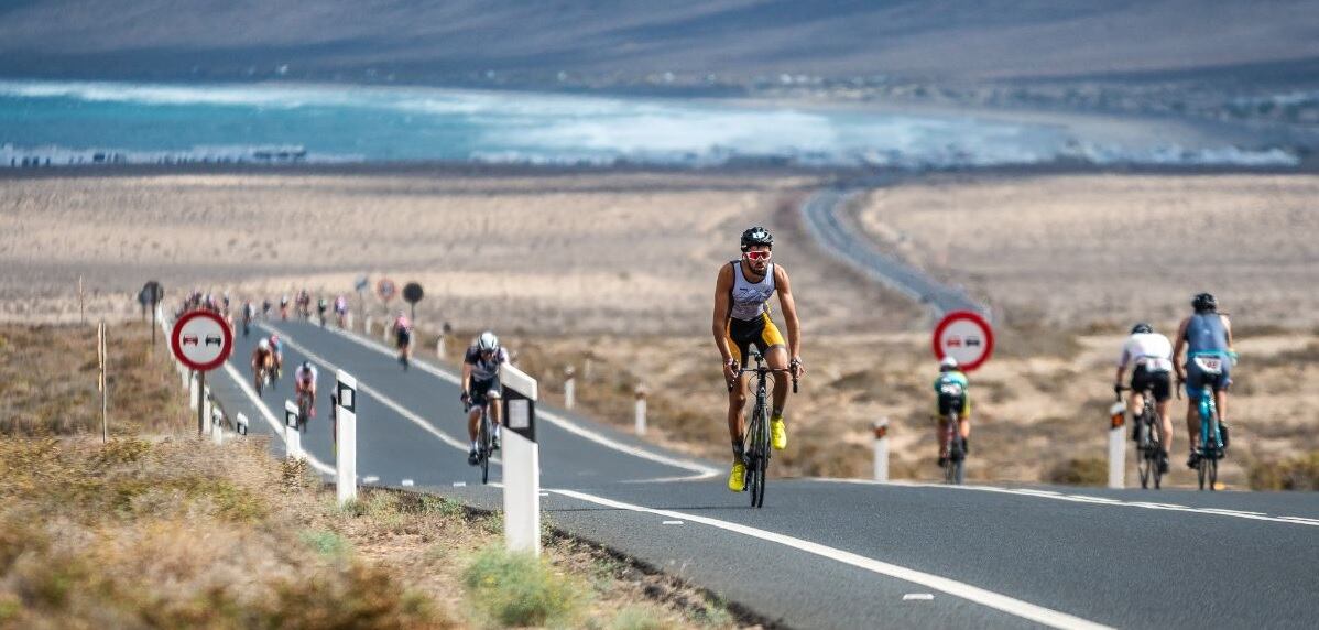 Participantes de ediciones anteriores en el segmento de ciclismo.