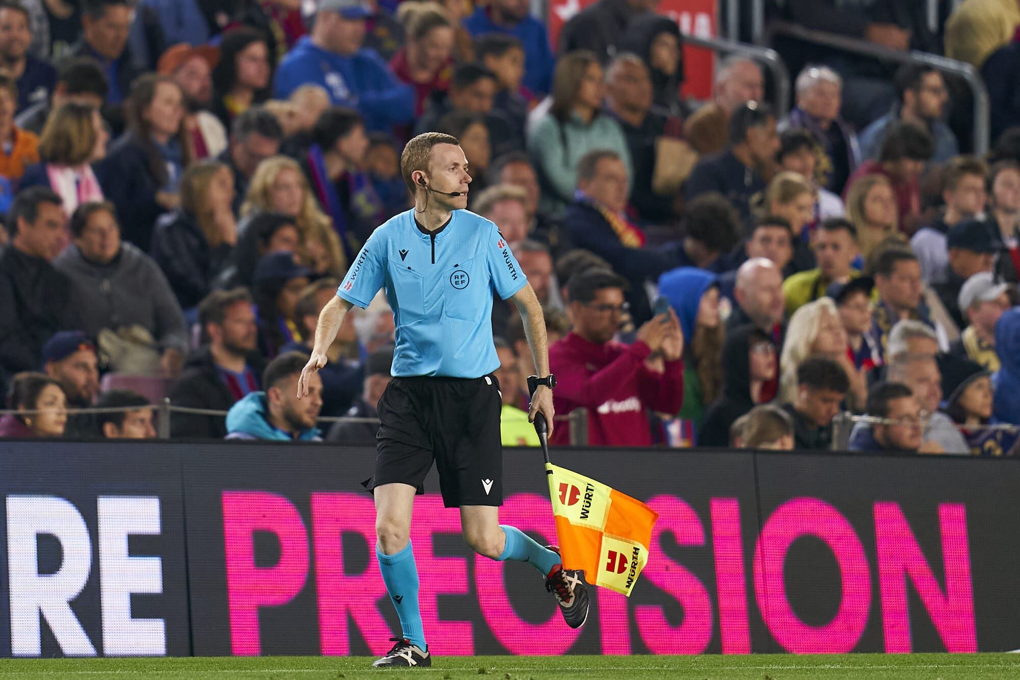 Cerezo, durante el Barça - Girona de esta temporada