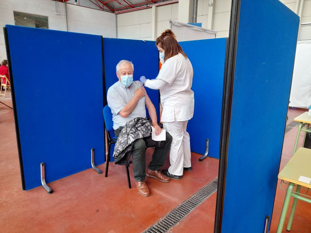 La segunda dosis se recibirá en el Recinto Ferial