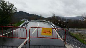 El nuevo puente, en el que se invirtieron dos millones de euros está limpio