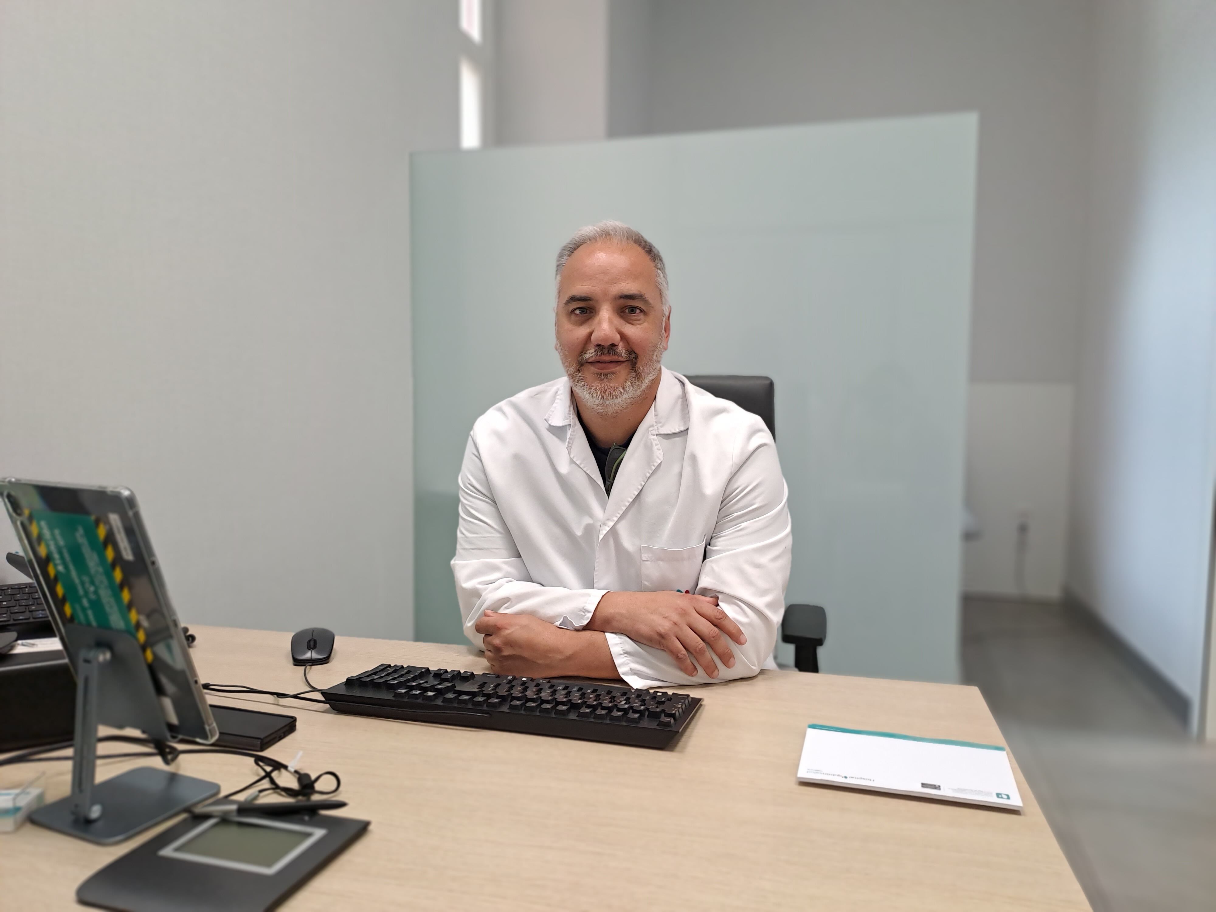 Dr. Sergio Fernandez, especialista de la Unidad del Viajero del Hospital Quironsalud Valencia