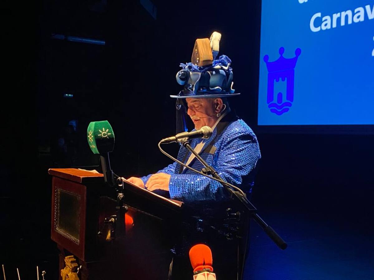 Un pregón cargado de historia del Carnaval Especial