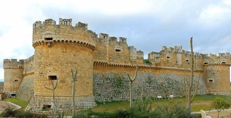 Castillo de Grajal de Campos