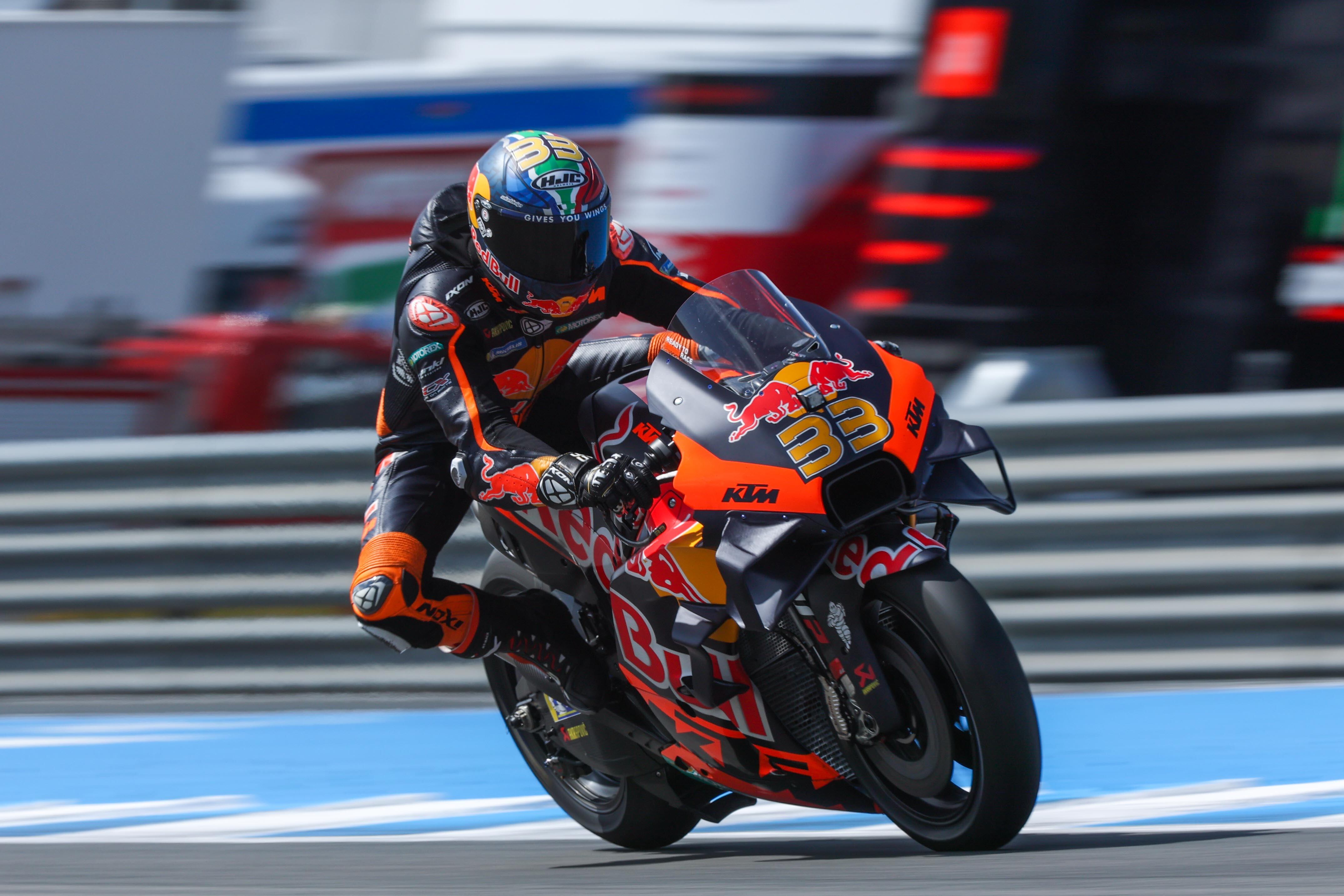 Brad Binder durante los entrenamientos del lunes en el Circuito de Jerez