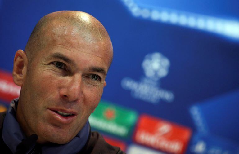 Zidane, en la sala de prensa de Valdebebas