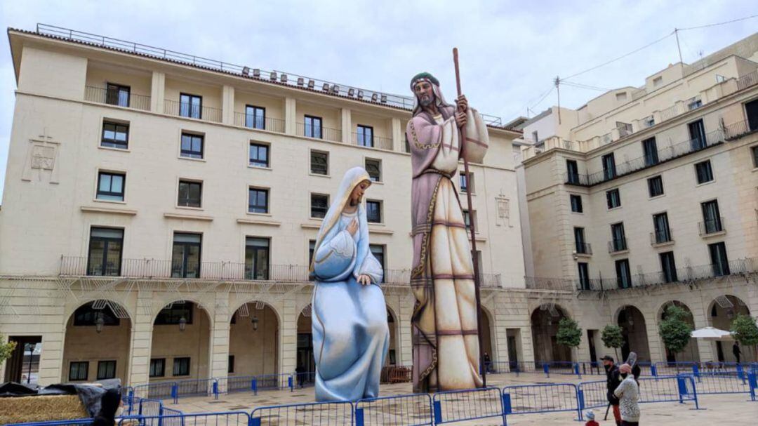 Belén gigante ubicado en la Plaza del Ayuntamiento