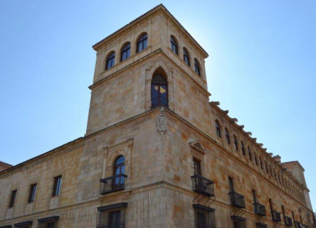 PAlacio de los Guzmanes, sede de la DIputación