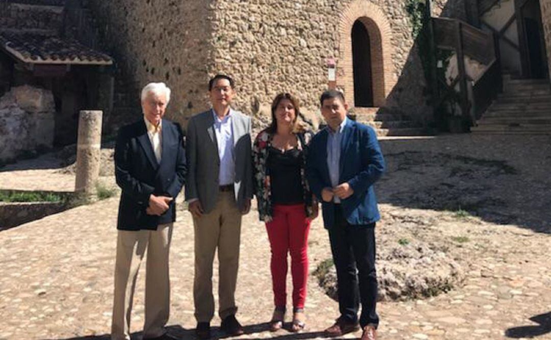 Todos ellos en el magnífico Castillo de Segura de la Sierra